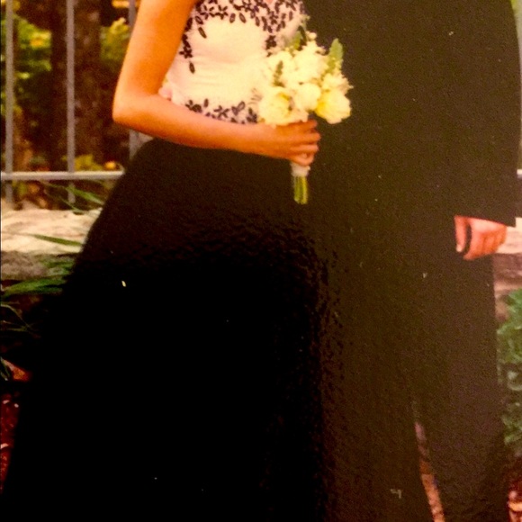 prom dress  ⬇️ - Picture 4 of 4